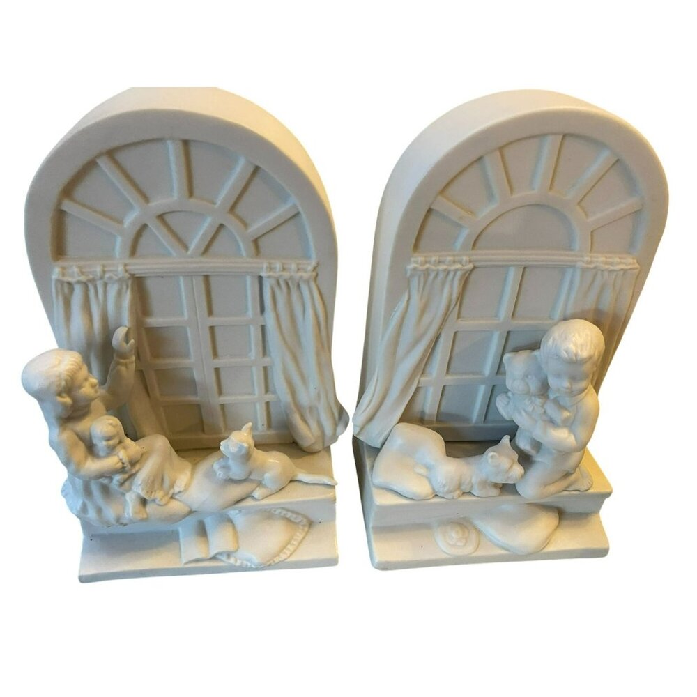 Vintage Ceramic Boy & Girl With Cats Bookends - Arched Window Design White 2 Pc